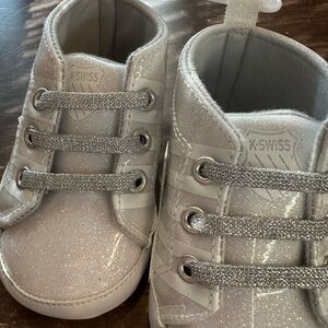 K-SWISS: Baby Girls' Soft Sole Crib Shoes 0 to 3